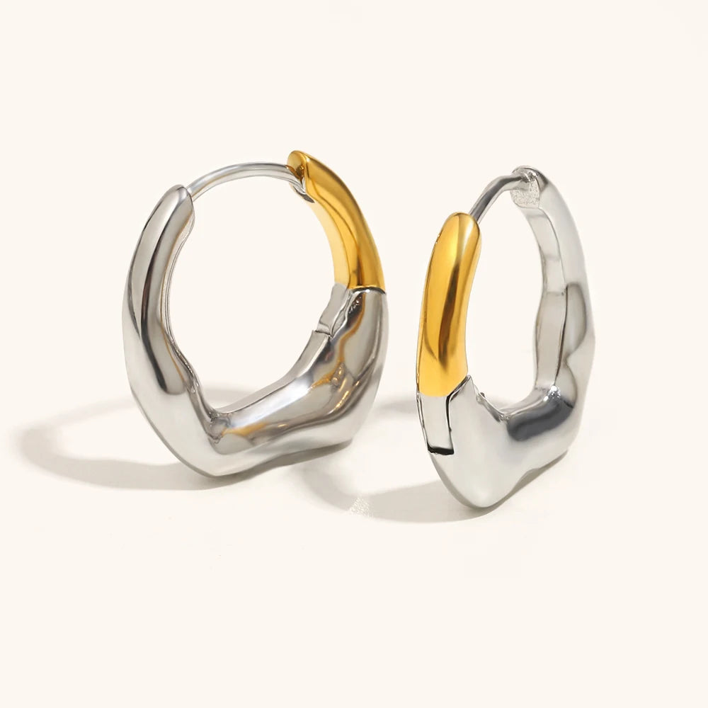 La.Muses – Irregular Glow Earrings 18K