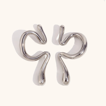 La.Muses – Liquid Flow Ear Clip 18K