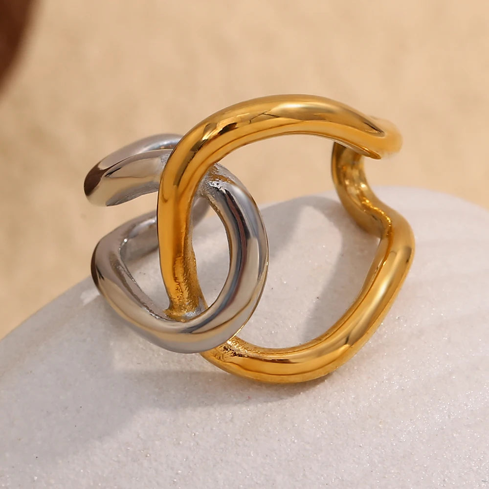 La.Muses – Two Tone Twist Ring 18K