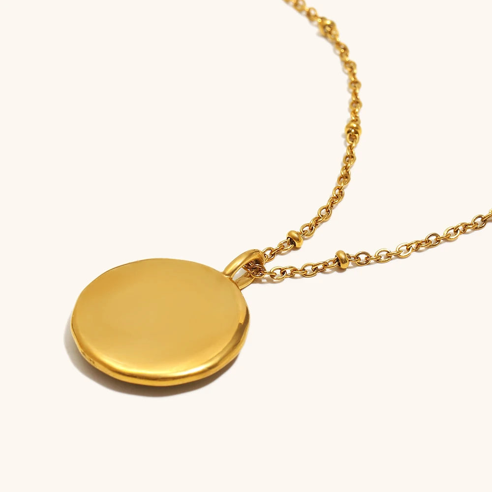 La.Muses – Honey Bee Necklace 18K