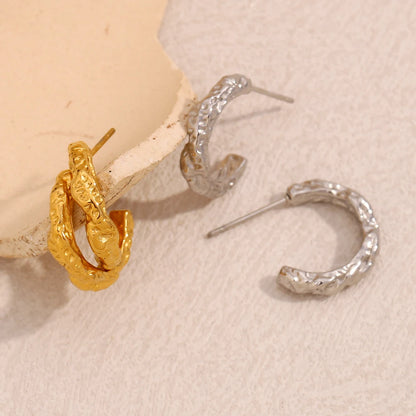 La.Muses – Sculptural C-Hoop 18K