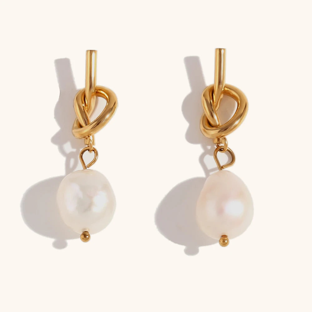 La.Muses – Étreinte de Perle 18K