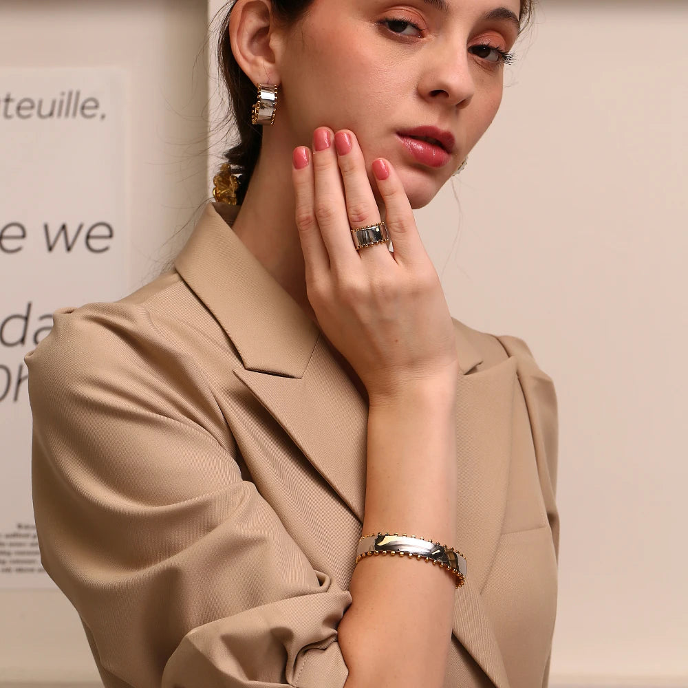 La.Muses – Bead Edge Ring 18K