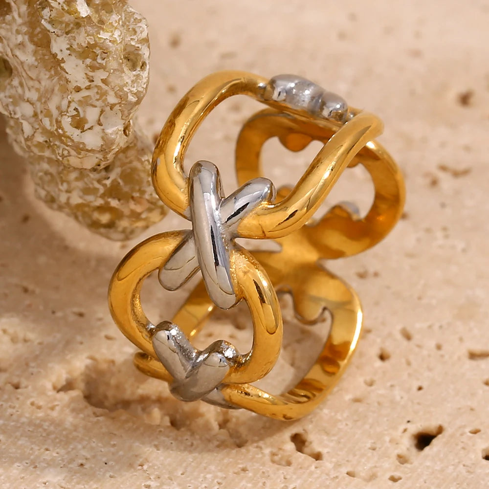 La.Muses – CrossFlow Ring 18K