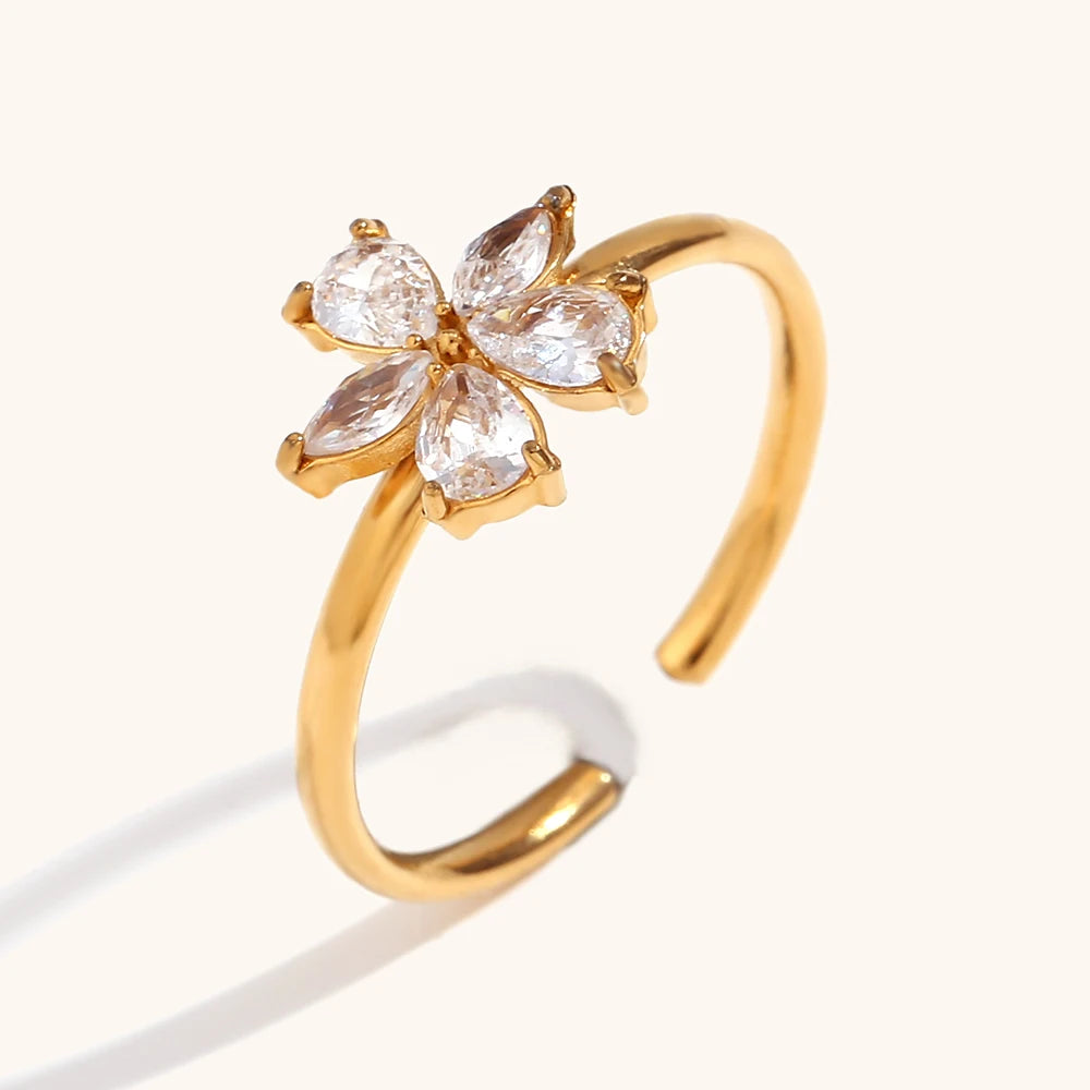 La.Muses – Fleur d’Or Éclat 18K