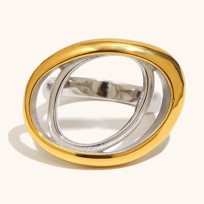 La.Muses – Oval Splice Ring 18K