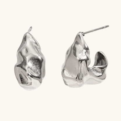 La.Muses – Hook Bold Earrings 18K
