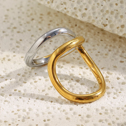 La.Muses – Twisted Harmony Ring 18K