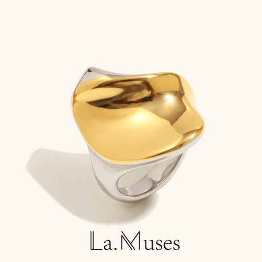 La.Muses – Twisted 3 Dimension Ring 18K