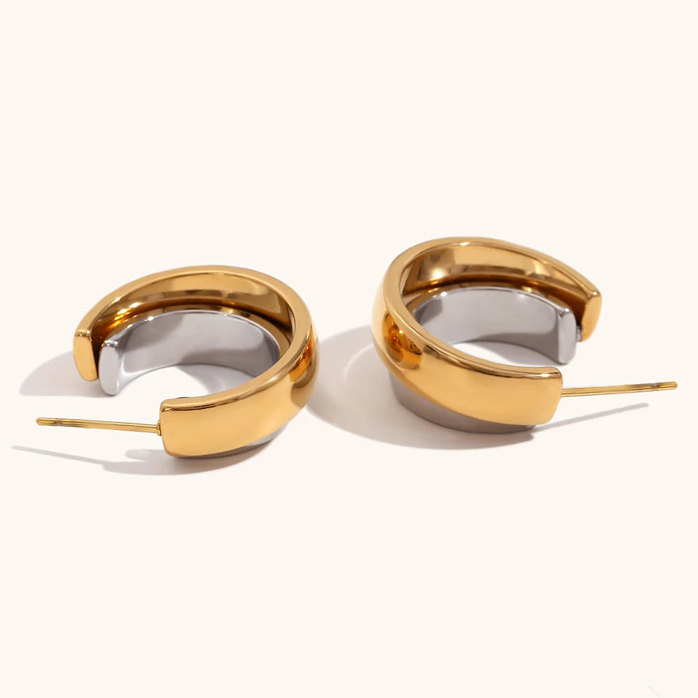La.Muses – Contrast Glow Earrings 18K