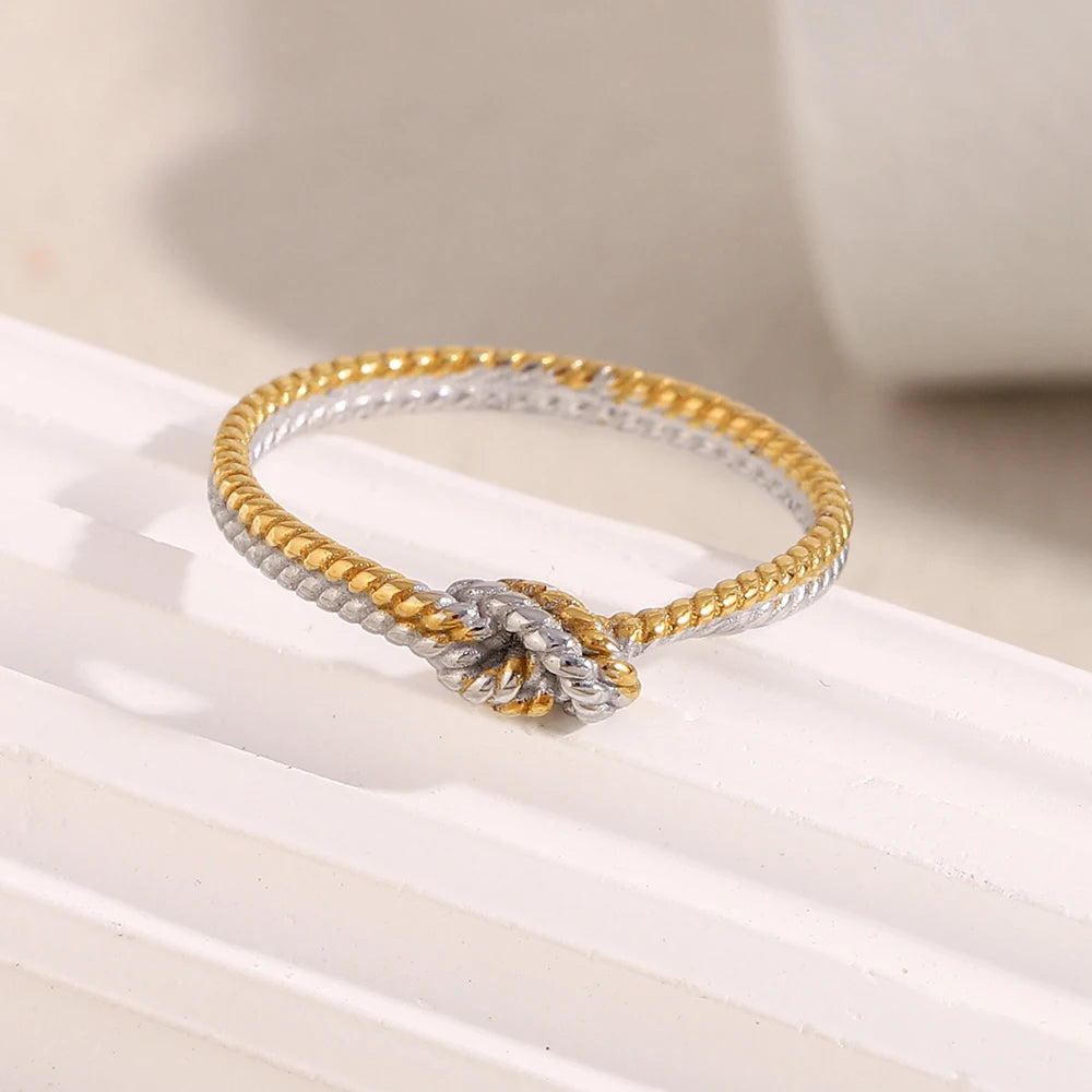 La.Muses – Fried Twist Ring 18K