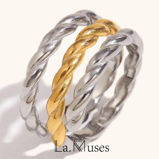 La.Muses – Three Layer Twist Ring 18K