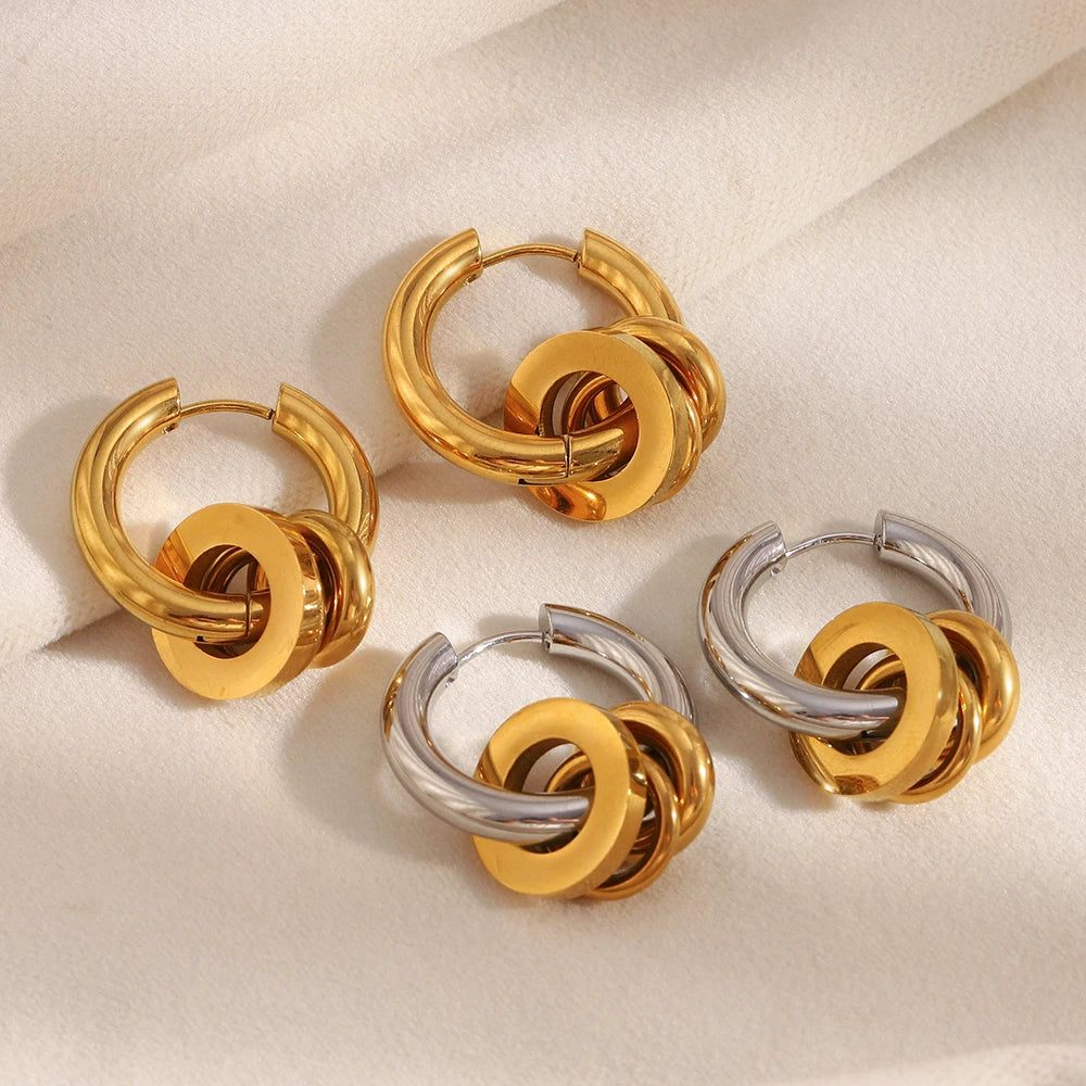 La.Muses – Circle Charm Earrings 18K