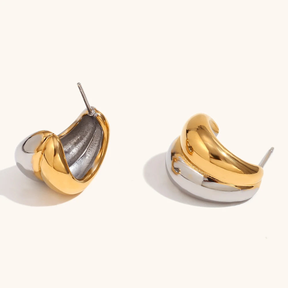 La.Muses – Mini Banana Earrings 18K