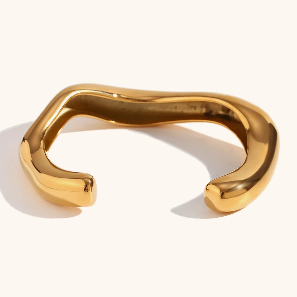 La.Muses – Sculptural Essence 18K