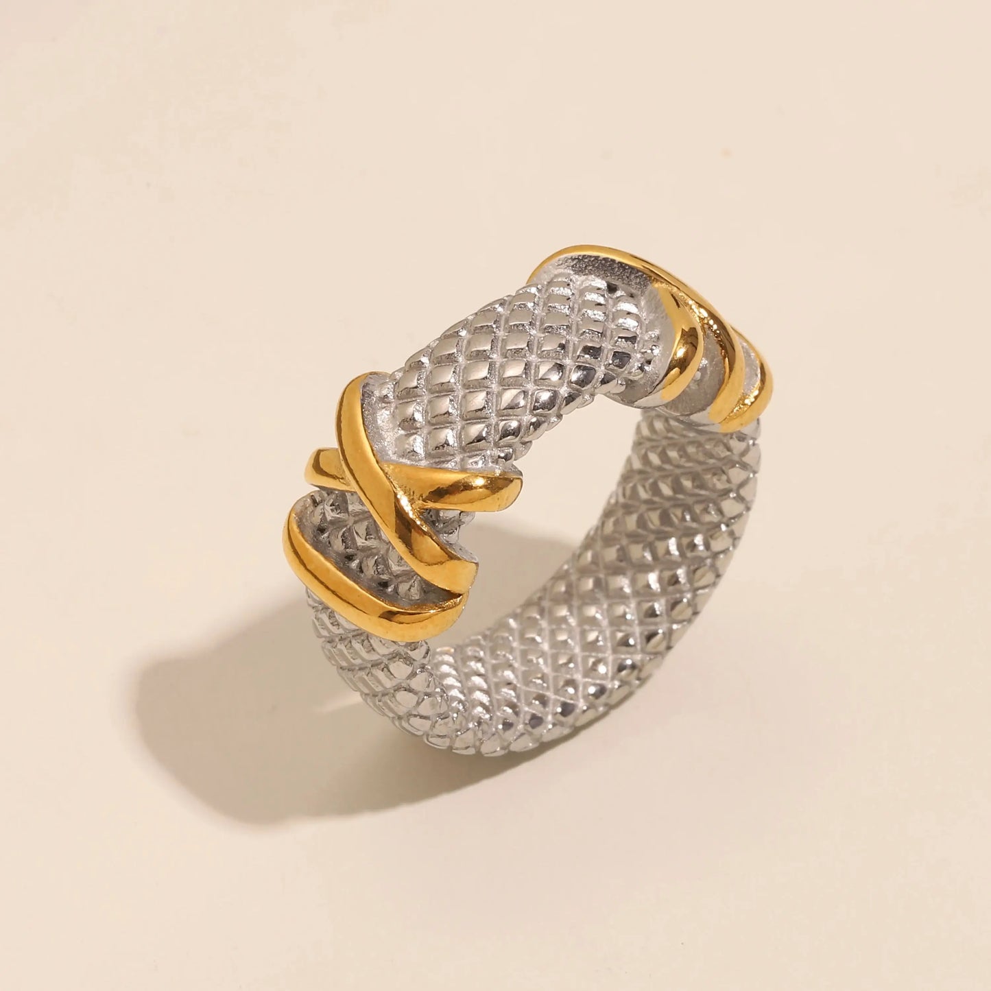La.Muses – Scaled Harmony Ring 18K