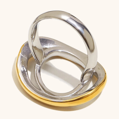 La.Muses – Oval Splice Ring 18K
