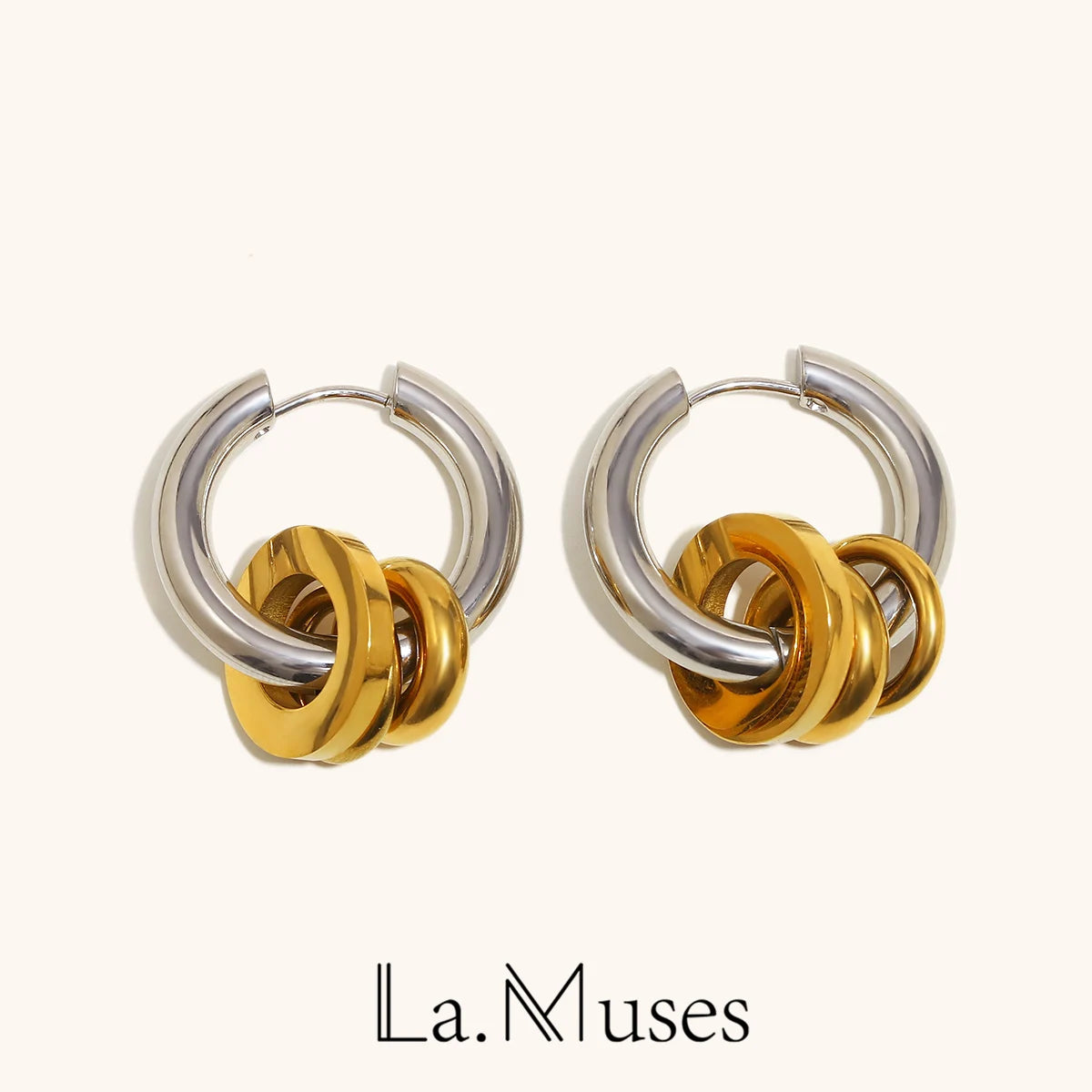 La.Muses – Circle Charm Earrings 18K