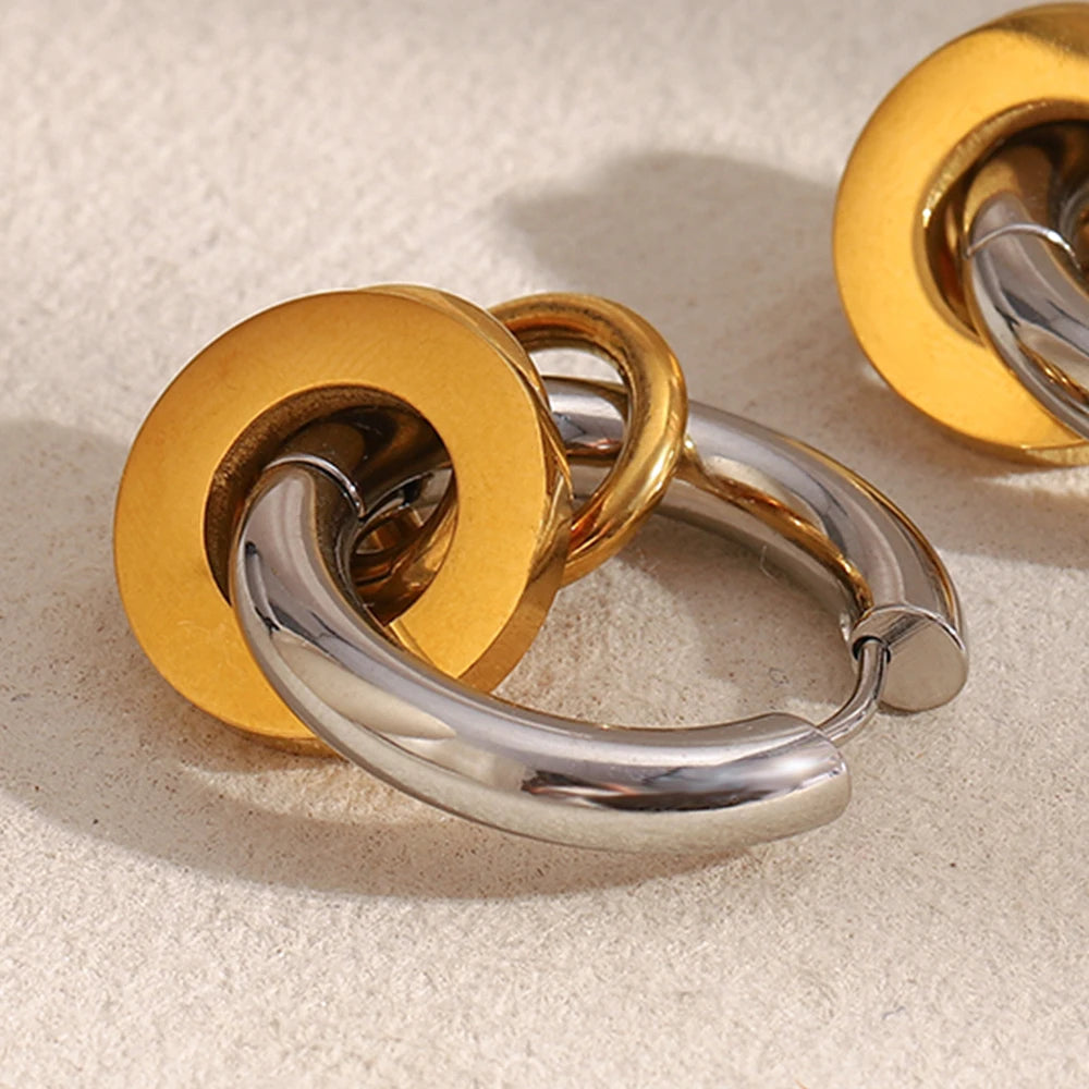 La.Muses – Circle Charm Earrings 18K