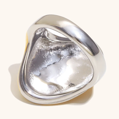 La.Muses – Twisted 3 Dimension Ring 18K