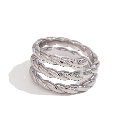 La.Muses – Three Layer Twist Ring 18K