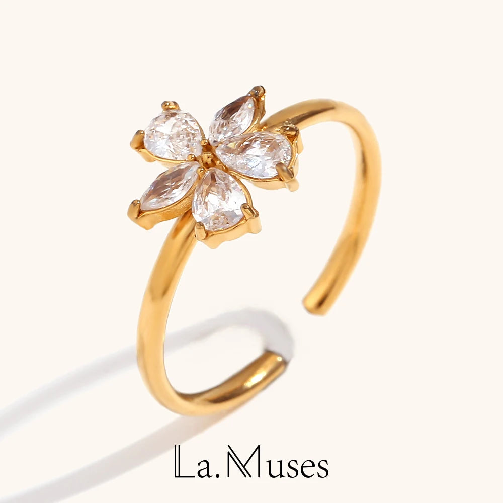 La.Muses – Fleur d’Or Éclat 18K