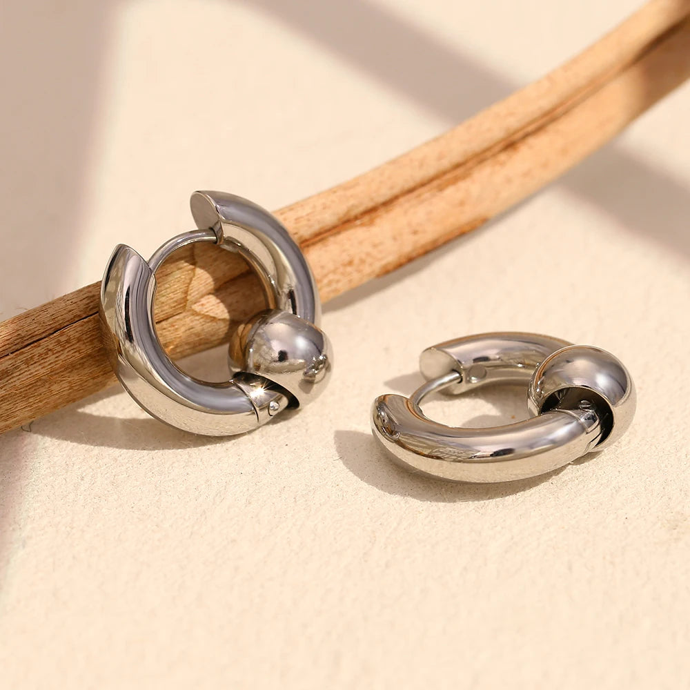 La.Muses – Beaded Glow Hoops 18K