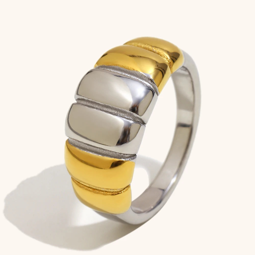 La.Muses – Triple Aura Ring 18k