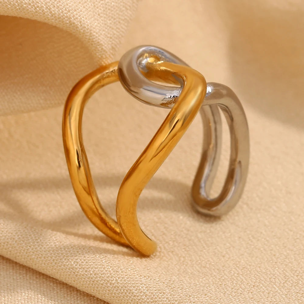La.Muses – Two Tone Twist Ring 18K