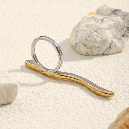La.Muses – Long Line Ring 18K