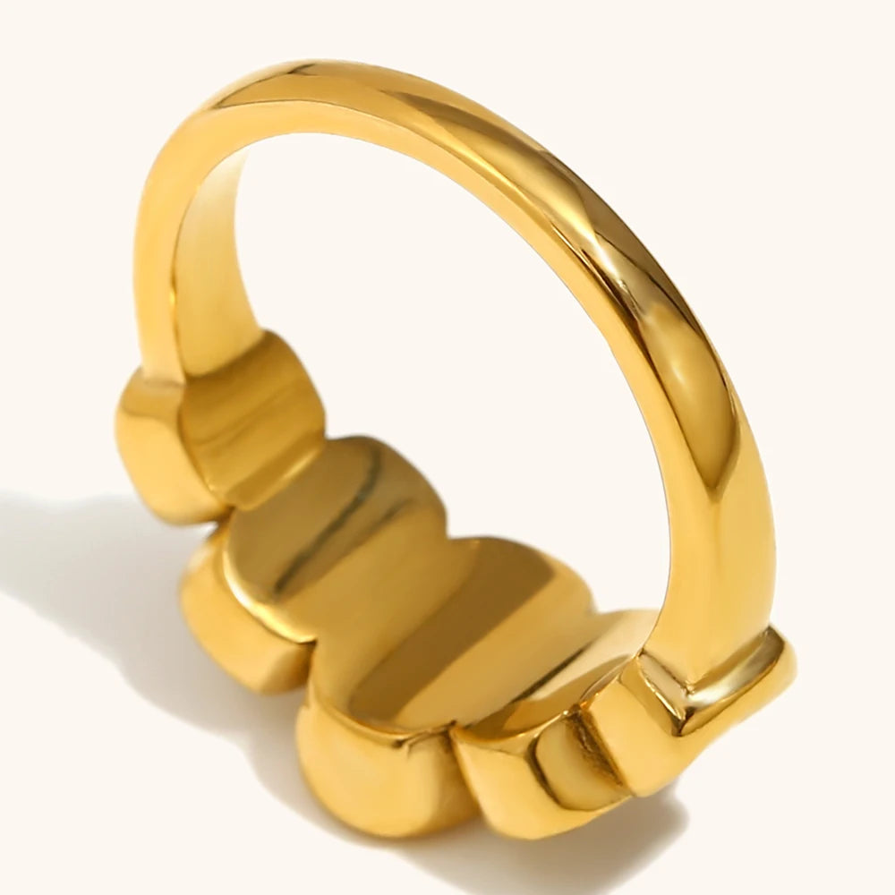 La.Muses – Geometric Grace Ring 18K