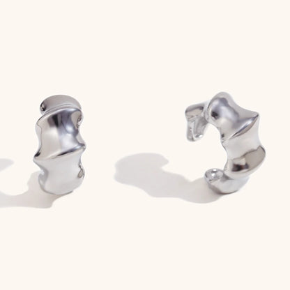 La.Muses – Natural Glow Ear Clip 18K