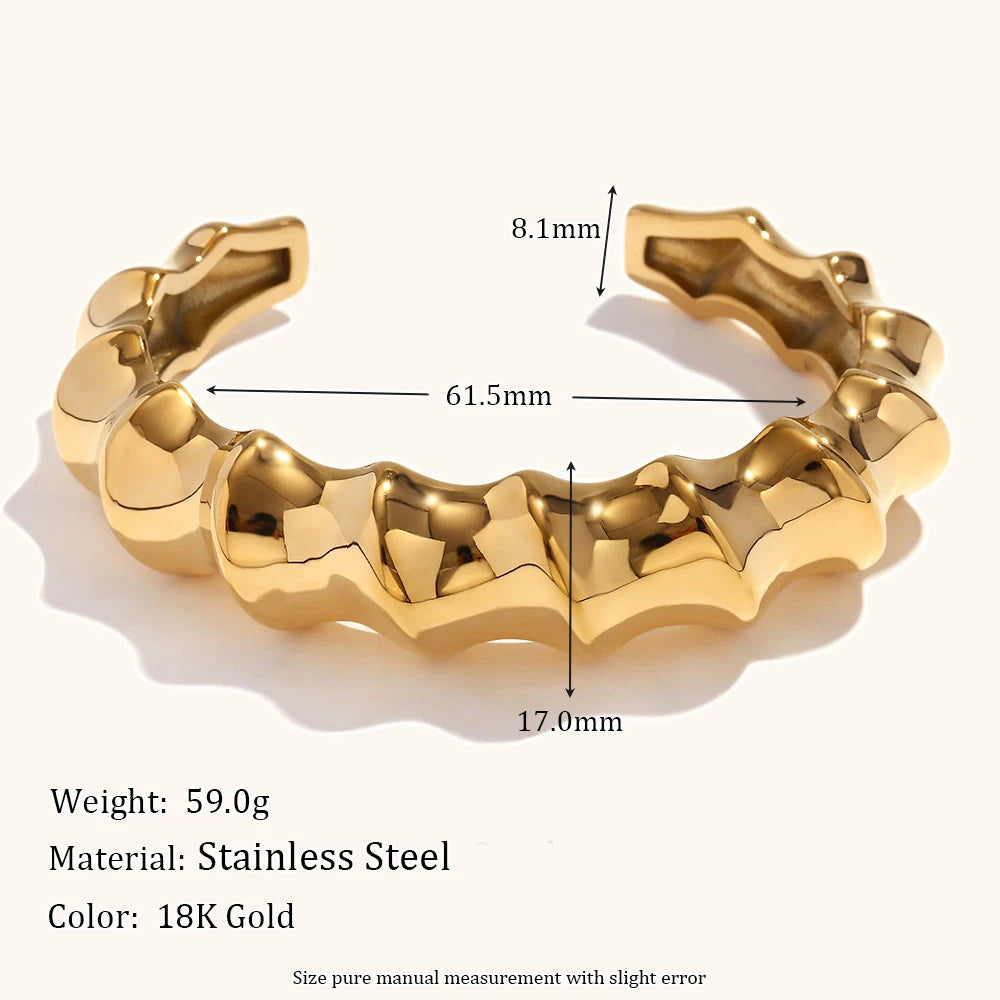 La.Muses – Spiral Elegance Cuff 18K